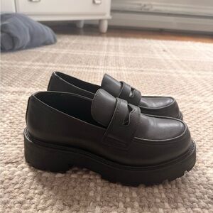 Vagabond Black Loafers